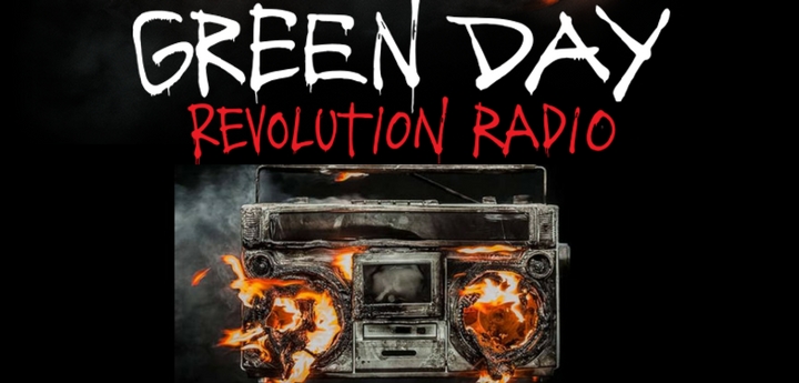 FELPA GREEN DAY (REVOLUTION RADIO)